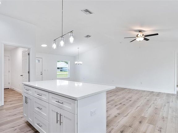 3rd image of 238 Locust Pass Ln