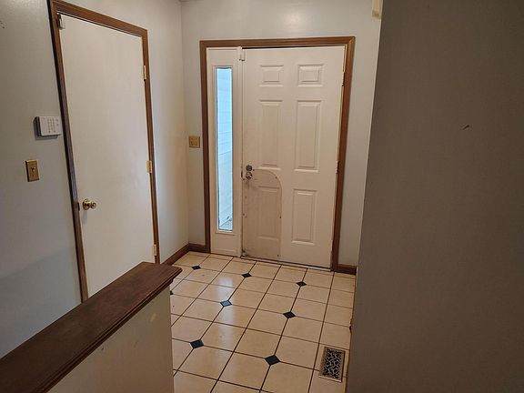 3rd image of 4531 White Leaf Way