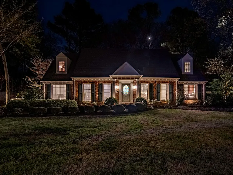 1316 Kirby Pkwy — Photo 8