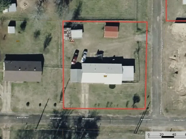 300 W Houston St, Daingerfield, TX 75638