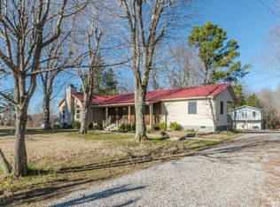 2726 Lights Chapel Rd, Greenbrier, TN 37073