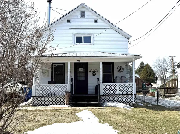 277 N 5th Ave E, Ely, MN 55731