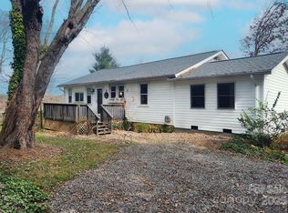 11 Fishers Mill Rd, Arden, NC 28704