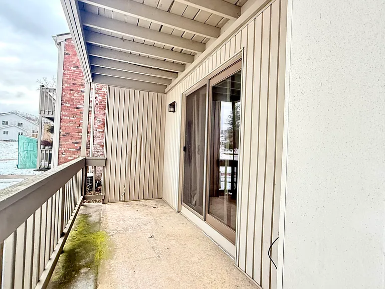 21 Amato Dr #I — Photo 9