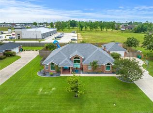 1809 Plantation Dr, Lake Charles, LA 70605