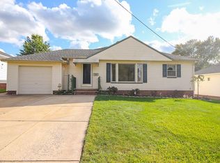 13599 Bellbrook Dr, Brookpark, OH