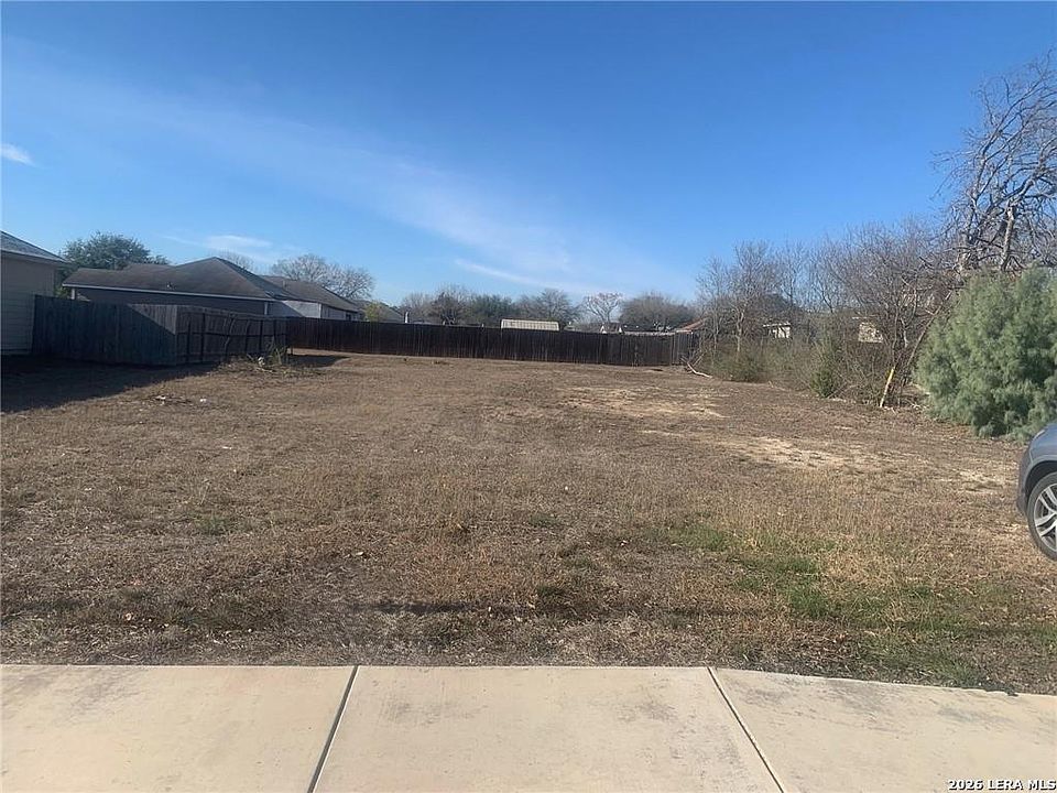 2nd image of 503 TOEPPERWEIN RD LOT 8