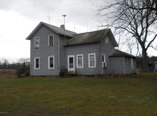 1696 E Sessions Rd, Sheridan, MI 48884
