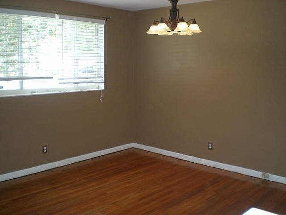 Formal dining / living area