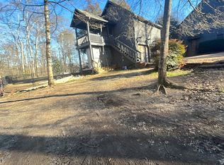 353 Longview Rd, Fayetteville, GA 30214