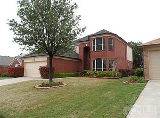 1202 Winston Dr, Euless, TX 76039