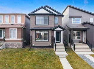 218 E Edith Rd NW, Calgary, AB T3R1Y8