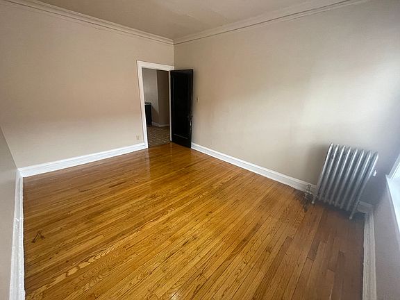4th image of 8000-02 S Marshfield Ave #1