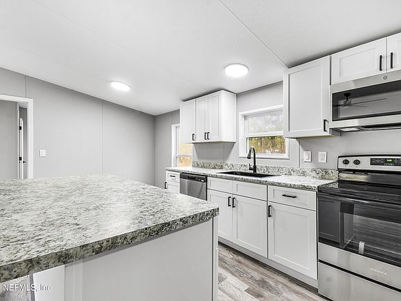 4th image of 4640 HAROLD Street