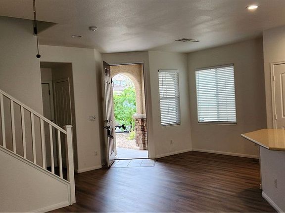 3rd image of 9781 Bedstraw St #0