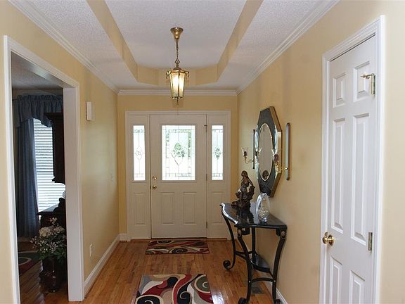 3rd image of 8 Sourwood Brook Ct