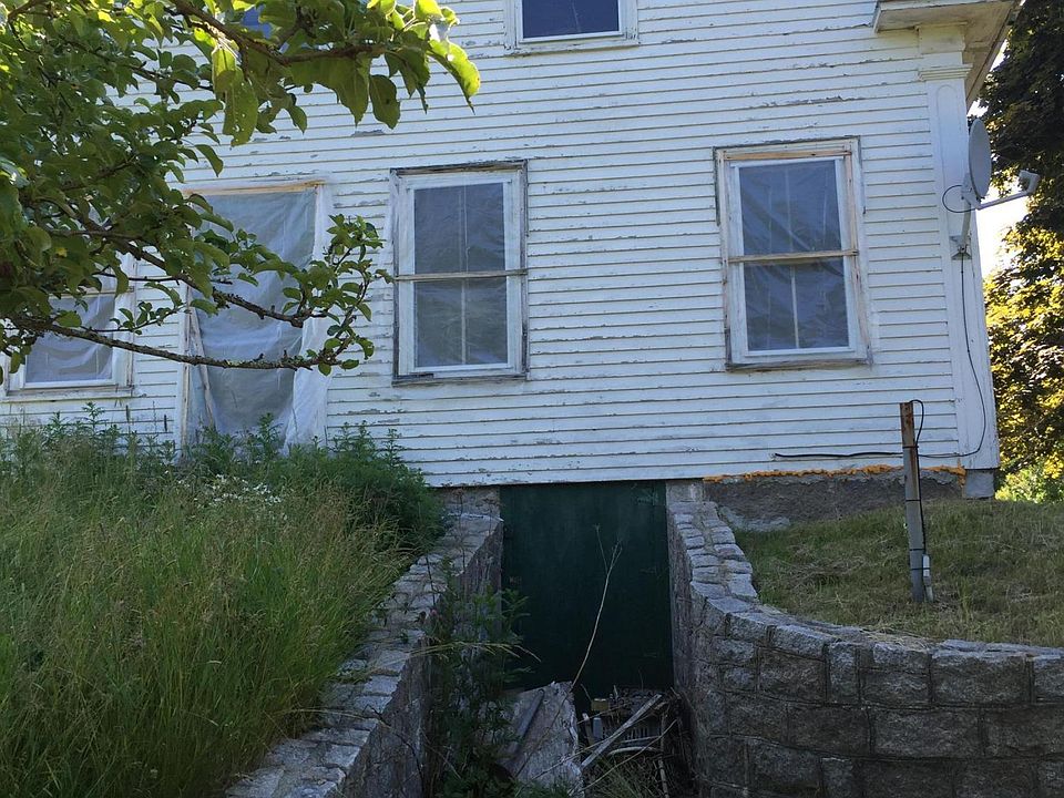2nd image of 157 Minturn Rd