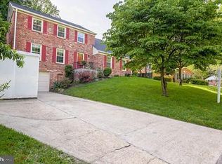 8215 Toll House Rd, Annandale, VA 22003