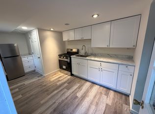 (Undisclosed Address), Saint James, NY 11780