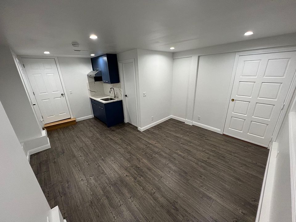 2nd image of 190 Gateway Dr #B