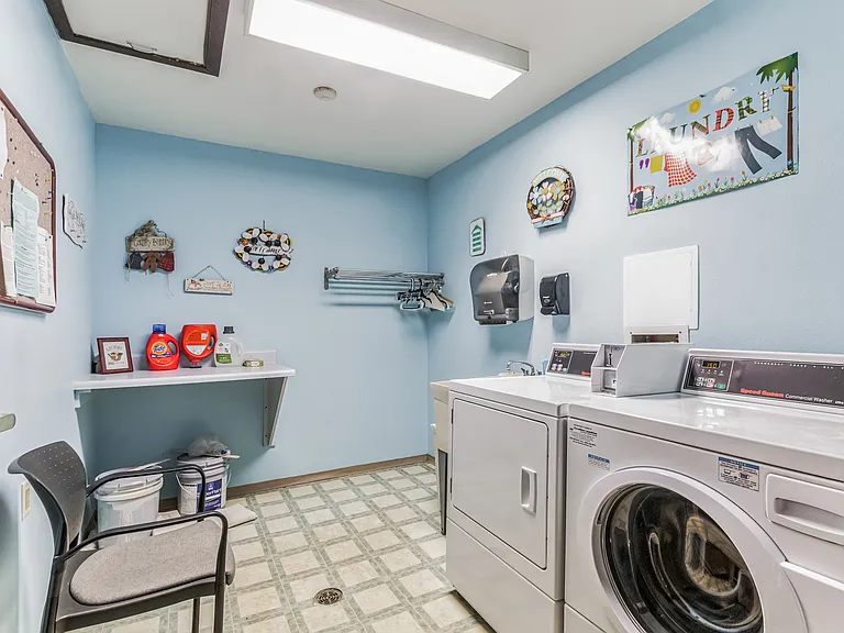 1425 N Water St — Photo 6