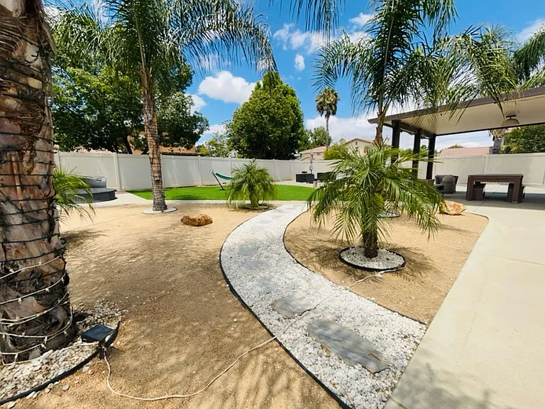15425 Brasa Ln — Photo 11