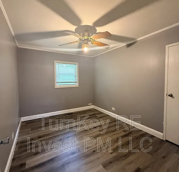 126 Nauvoo St — Photo 8