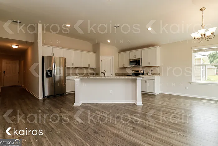 17 Red Oak Dr — Photo 3