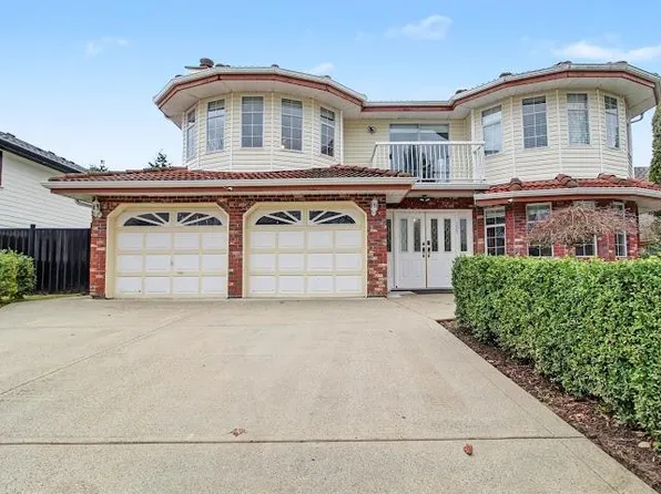 14962 96a Ave, Surrey, BC V3R 9V6