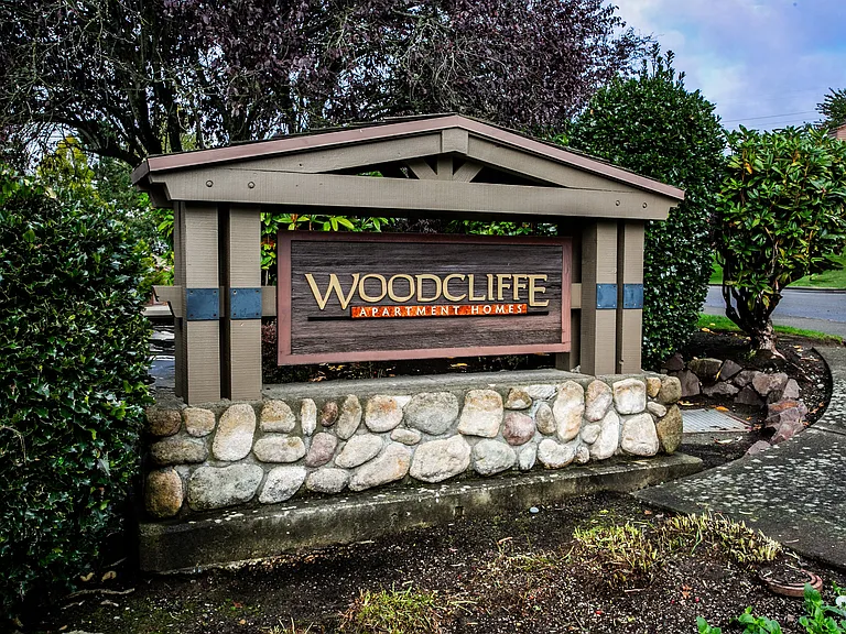 Welcome to Woodcliffe Apartment Homes