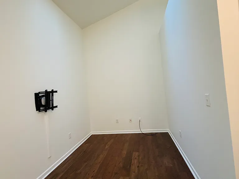4307 Spyglass Hl — Photo 11