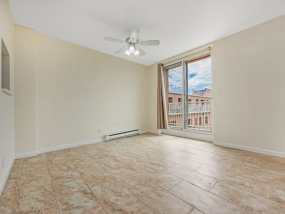 3rd image of 2 Richmond Rd APT 6M