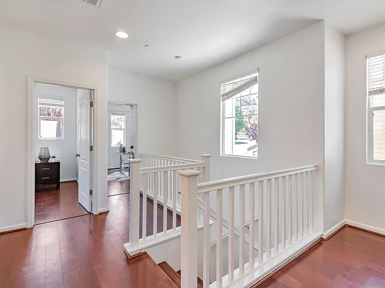 8940 Acorn Way — Photo 9