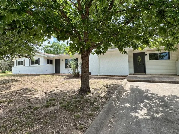 241 W Doris Dr, Kerrville, TX 78028