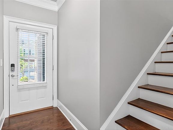 2nd image of 2854 Jordan Oaks Ln #8