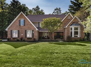 26083 Edinborough Cir, Perrysburg, OH