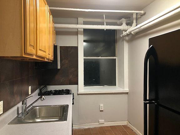 2nd image of 633 Bergen Ave #22E