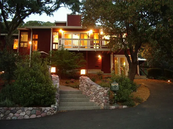 1882 Silverado Trl, Napa, CA 94558