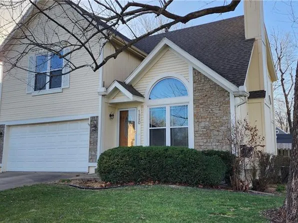 1320 N Prince Edward Is, Olathe, KS 66061