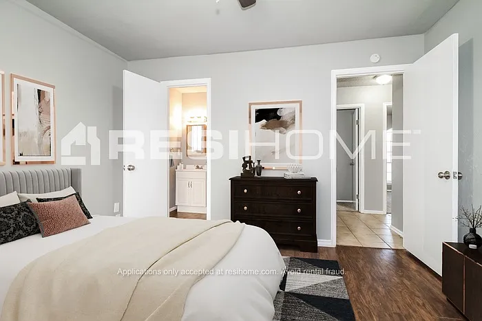 405 Lotus Ave — Photo 6