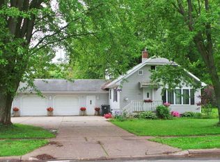 309 W Butternut St, Abbotsford, WI 54405