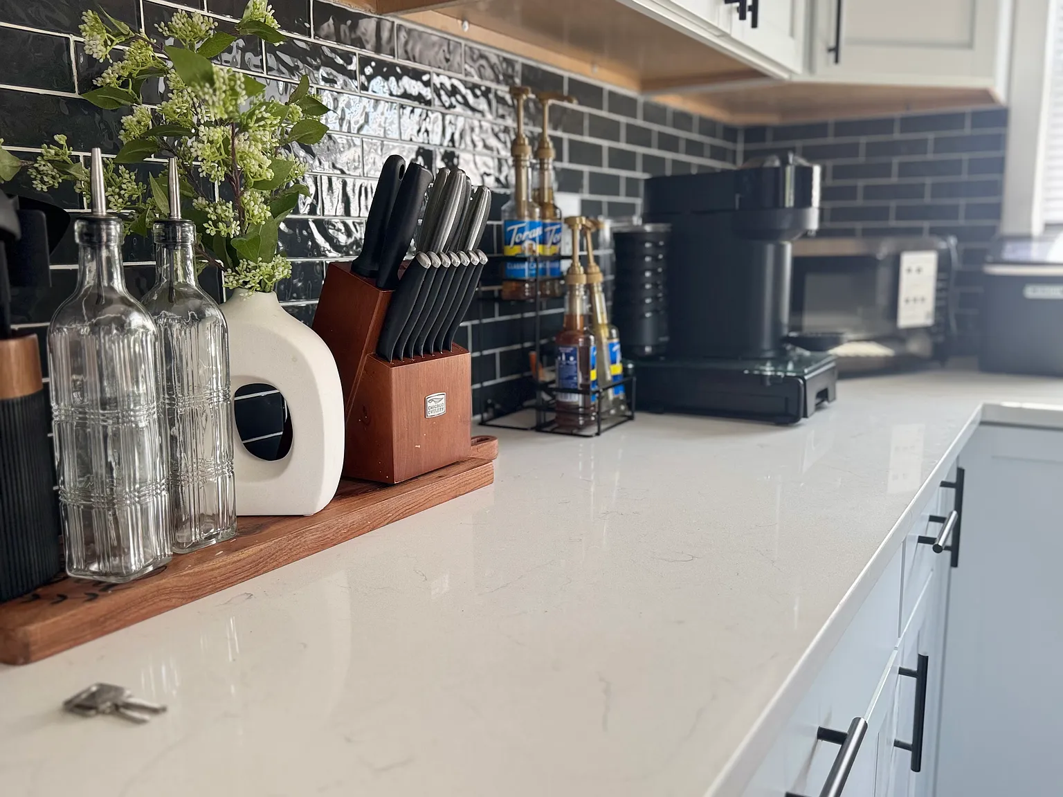 2 bed, 1200 sqft, $2,000 — Photo 4