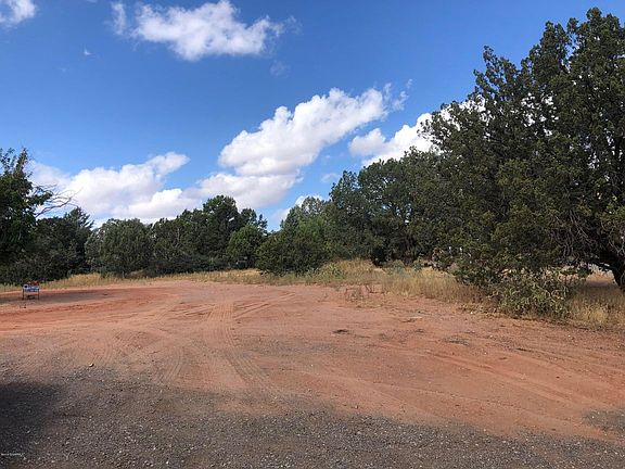 2nd image of 135A Grasshopper Ln