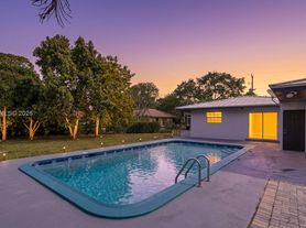3504 NW 85th Ave, Pompano Beach, FL