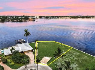 1303 Marlin DR, NAPLES, FL 34102
