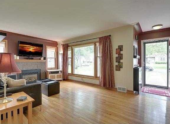 2nd image of 6109 11th Ave S
