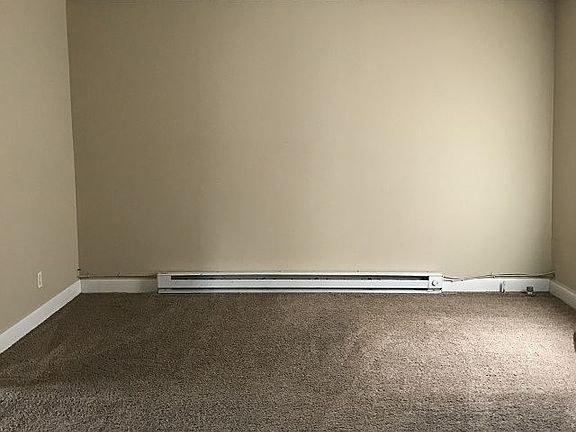 2nd image of 214 Summit Ave #3