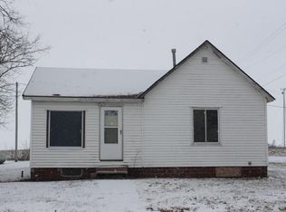 109 S 1st St, Dawson, IA 50066