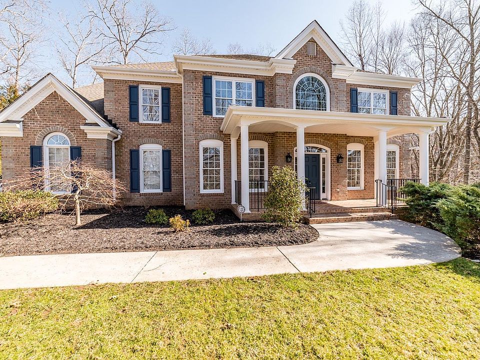 1st image of 207 Whitley Way