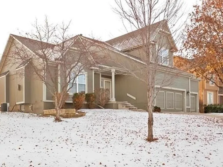 6211 Acuff St — Photo 1